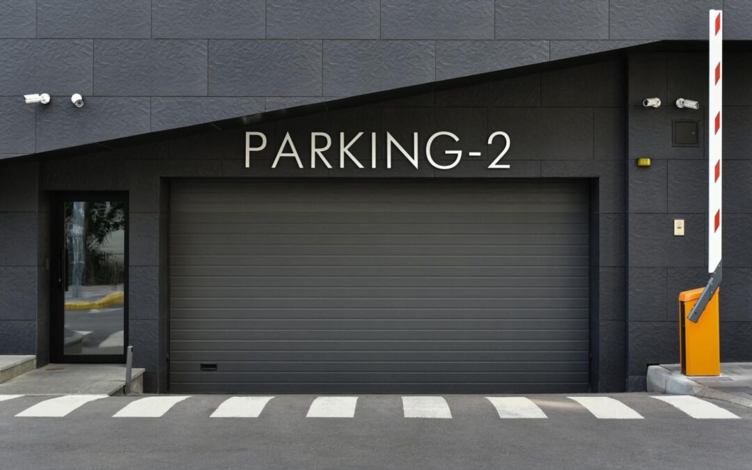 Why Your Business Should Invest In a Quality Overhead Door